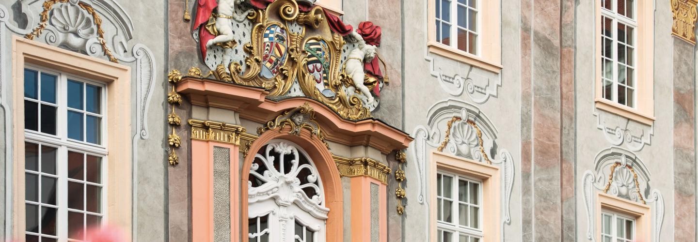 Balkon Barockschloss Ettlingen Haupteingang