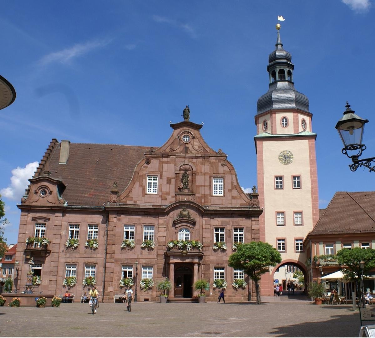 Rathaus mit Rathausturm