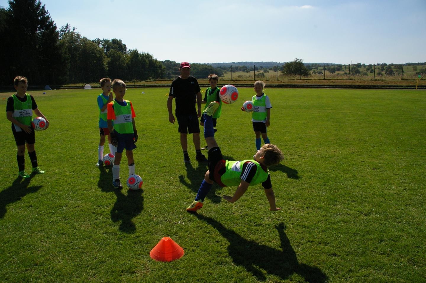 Fußball Training während der Kinder Fußball Tage