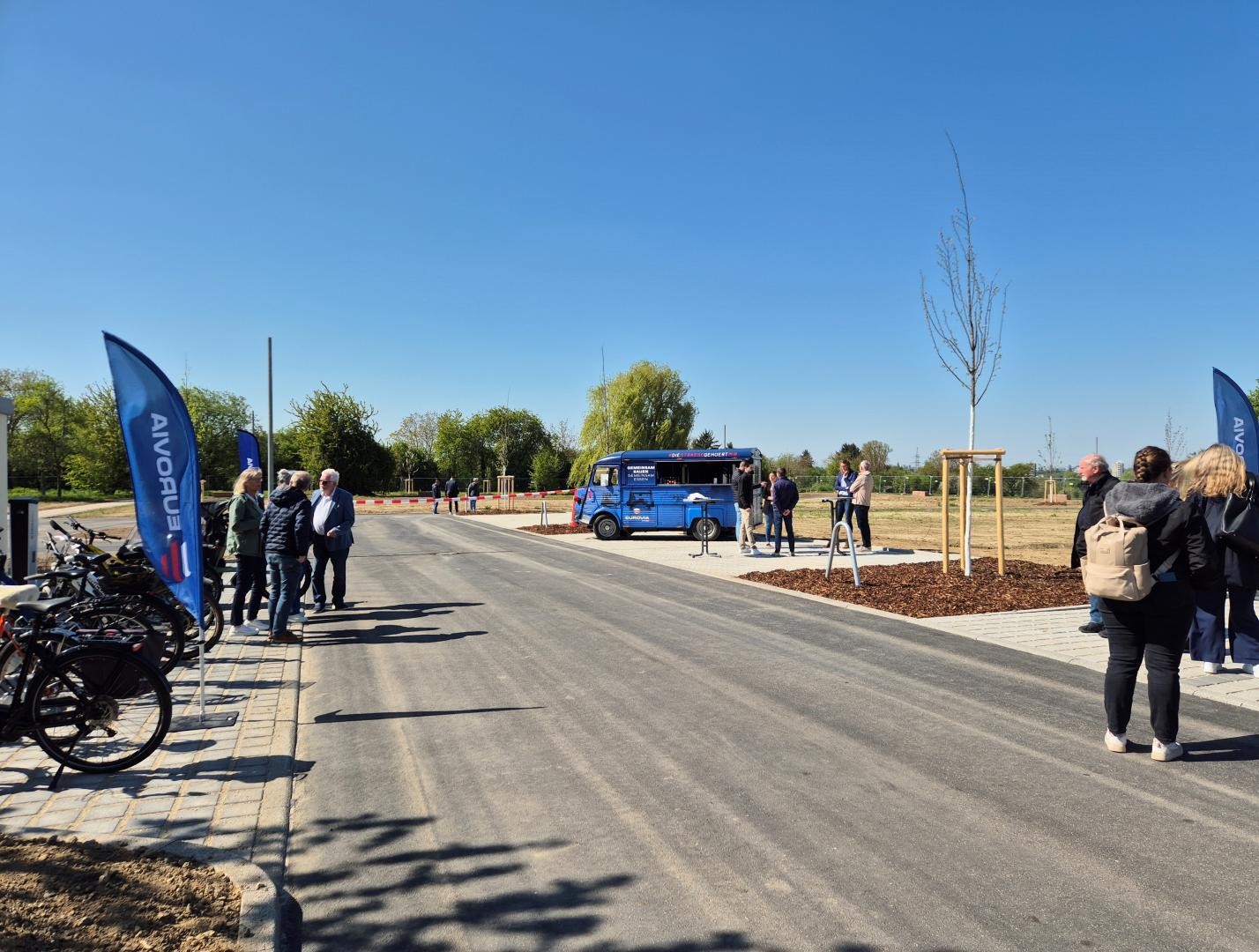 Blick auf auf die Zufahrtsstraße und das künftige Baugebiet Schleifweg/Kaserne Nord, Teil II