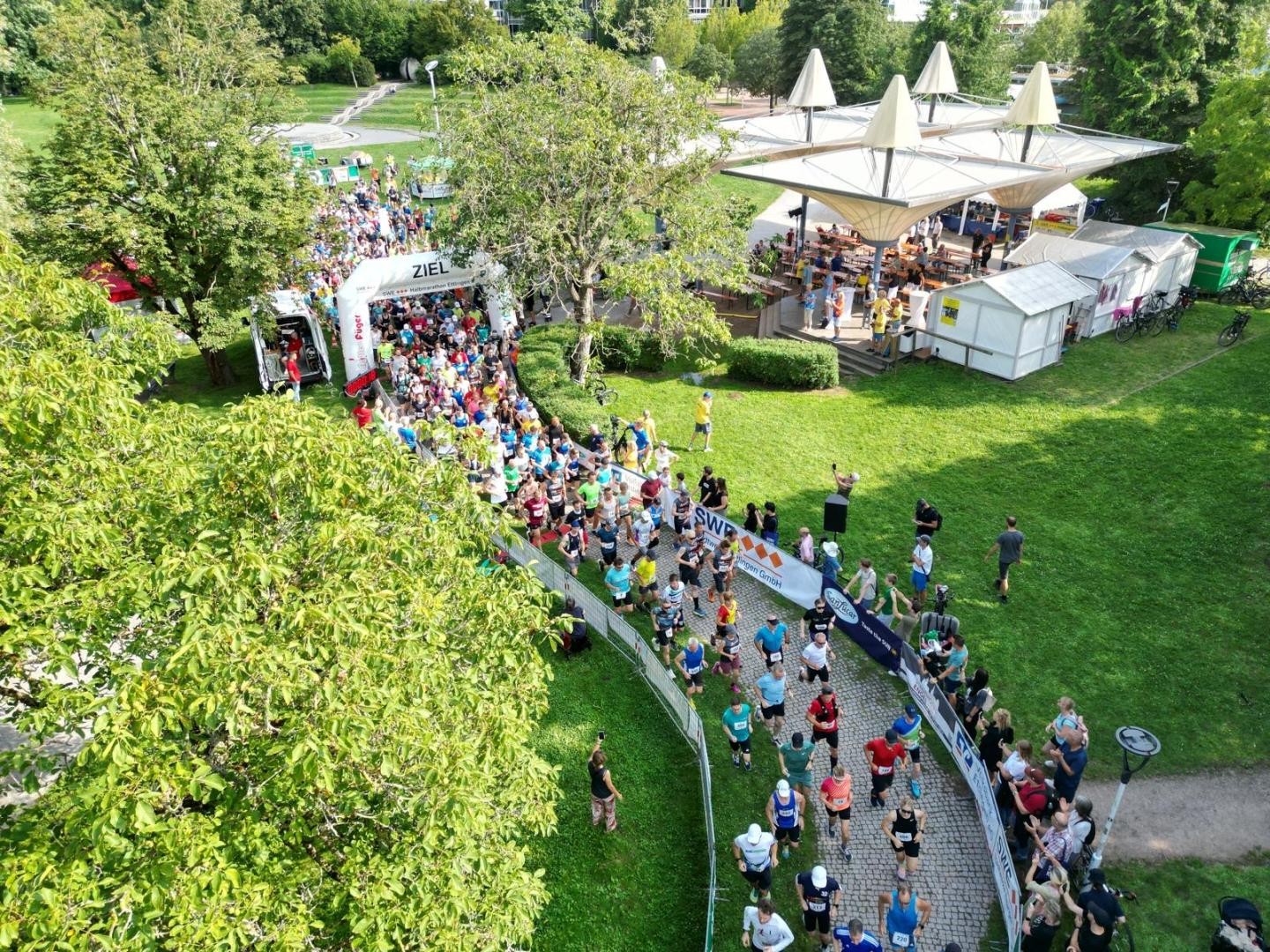 Start beim Ettlinger Halbmarathon im Horbachpark
