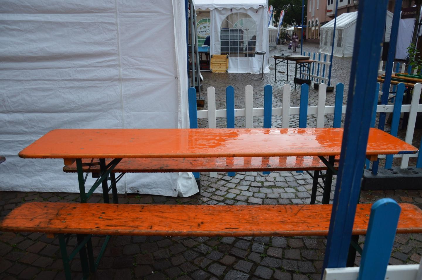 Feuchte Biertischgarnitur