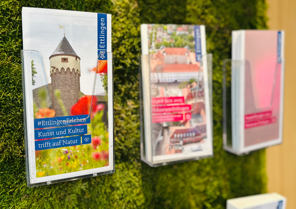 Mooswand Flyerhalter Touristinfo Ettlingen